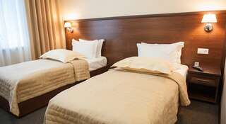 Гостиница Славянская Тамбов Улучшенный двухместный номер с 1 кроватью или 2 отдельными кроватями-1