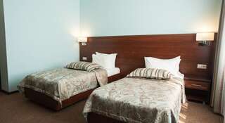 Гостиница Славянская Тамбов Улучшенный двухместный номер с 1 кроватью или 2 отдельными кроватями-5